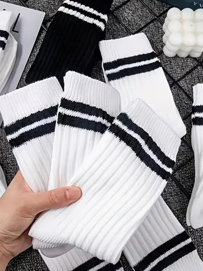 2026 Summer Mens Socks Spring Autumn Simple Casual Black White Striped Breathable Mid Tube High Quality Round Neck Socks
