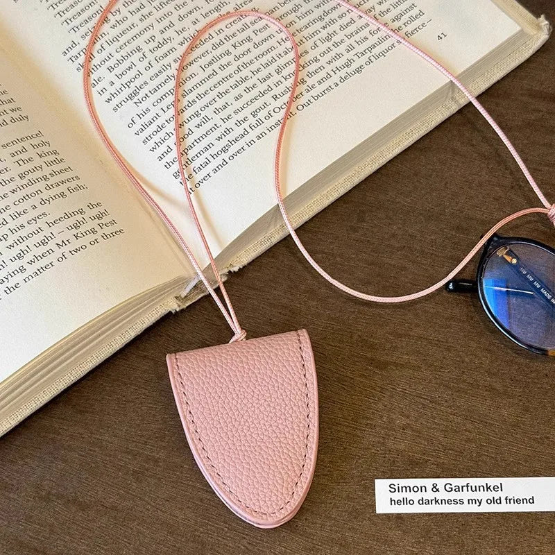 Leopard Eyeglasses Storage Bag Pendant Hanging Neck Glasses Clip Pendant Durable Glasses Clip Simple Hanging Neck Pouch