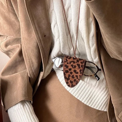 Leopard Eyeglasses Storage Bag Pendant Hanging Neck Glasses Clip Pendant Durable Glasses Clip Simple Hanging Neck Pouch